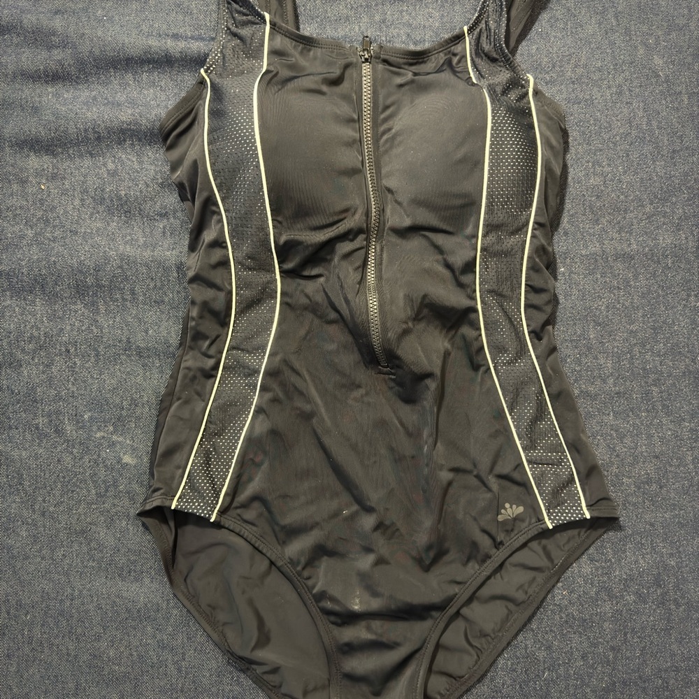 “Aquabelle” Women's Black One-Piece Swimsuit size 20W
